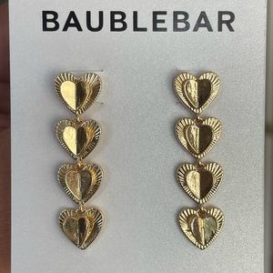 NWT BAUBLEBAR Joey 3D Heart Drop Earrings in Gold Tone